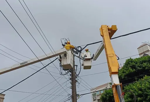 康芮來襲!竹縣逾4000戶停電 台電新竹區處百餘人搶修