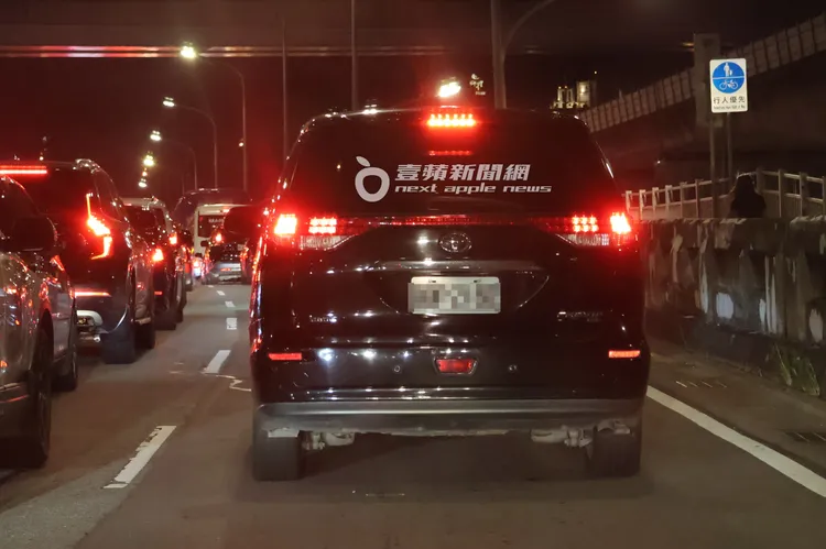 李愛綺的座車為要價近208萬元的豐田Previa保母車。特勤中心攝