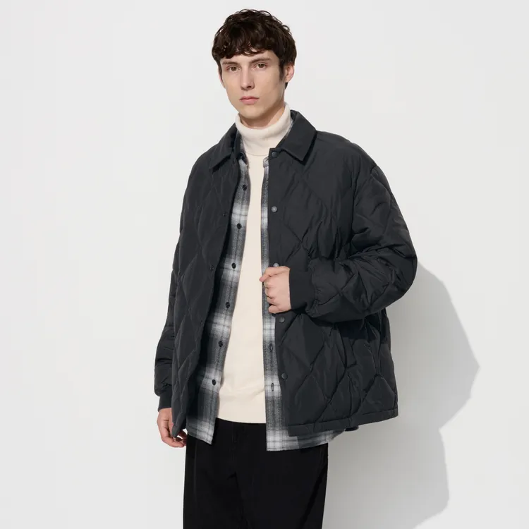 男裝PUFFTECH輕暖科技連帽外套，1990元。品牌提供