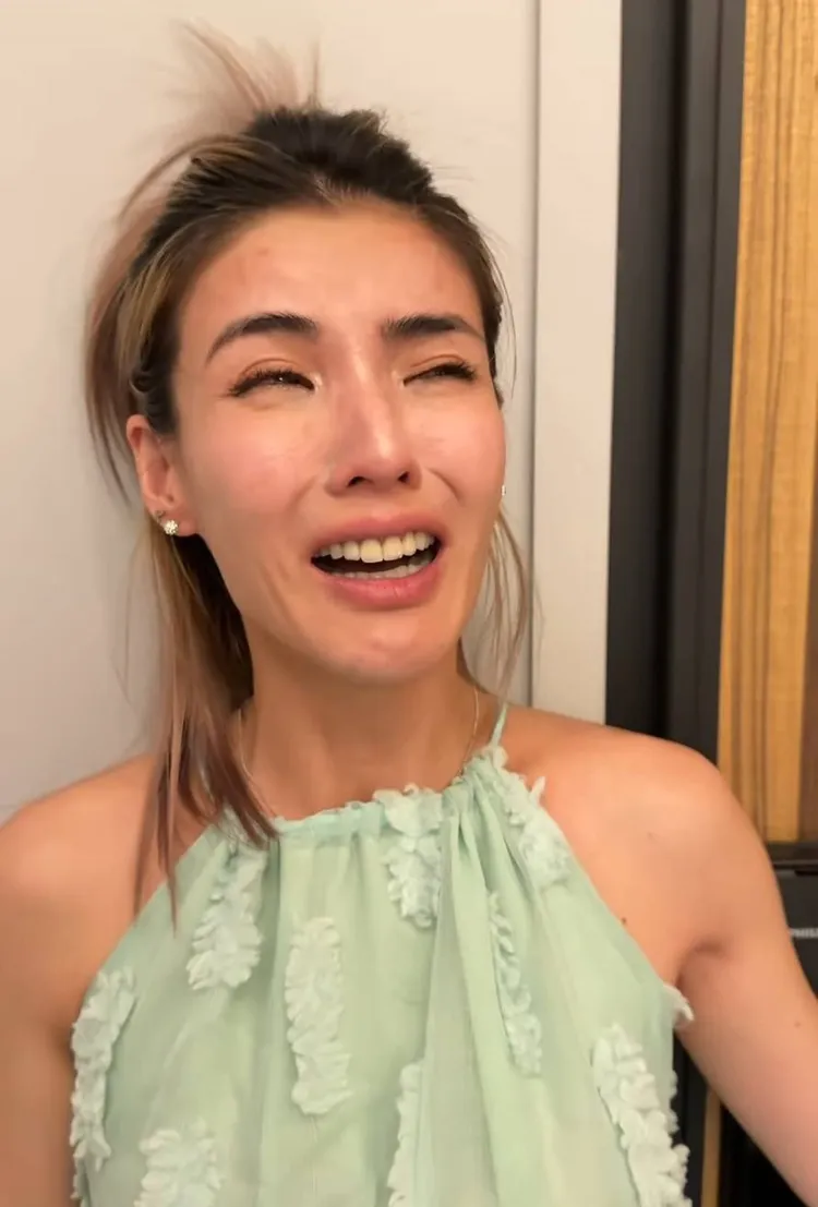 徐小可得知今晚劉德華演唱會取消，傷心爆哭。翻攝白吉勝&徐小可 Love 白宮這一家 Pai's Family