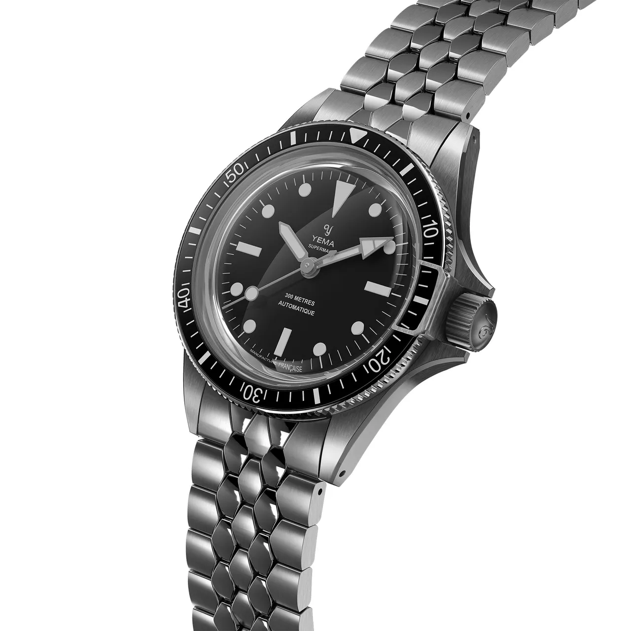 YEMA終極野馬超人限量腕錶,316L精鋼錶殼,標誌性超人錶盤,新魚鱗紋纖薄錶帶,CMM.10自製機芯,動力儲存70小時,防水深度300米,限量1948只,7萬8800元。品牌提供