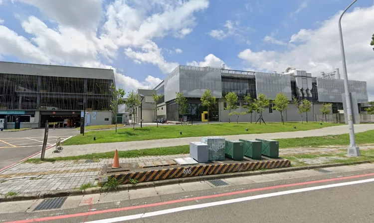 位於歸仁區的台鹽綠能遭到搜索。取自google map