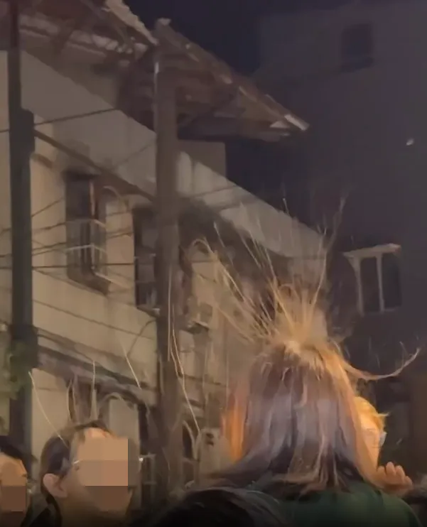 民眾「怒髮衝冠」。翻攝threads／duh0406
