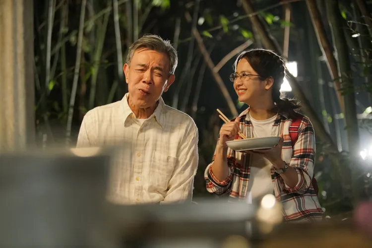 王道（左）與臧芮萱（右）的忘年友誼讓觀眾印象深刻。大愛電視提供