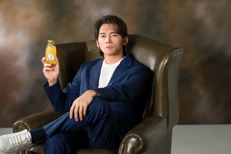 温昇豪不僅作為代言人，更充當起監製和編導。品牌提供