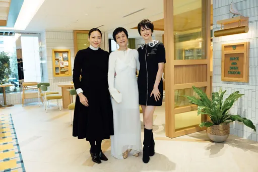 张艾嘉带2女儿亮相红毯 代表台湾征战东京影展