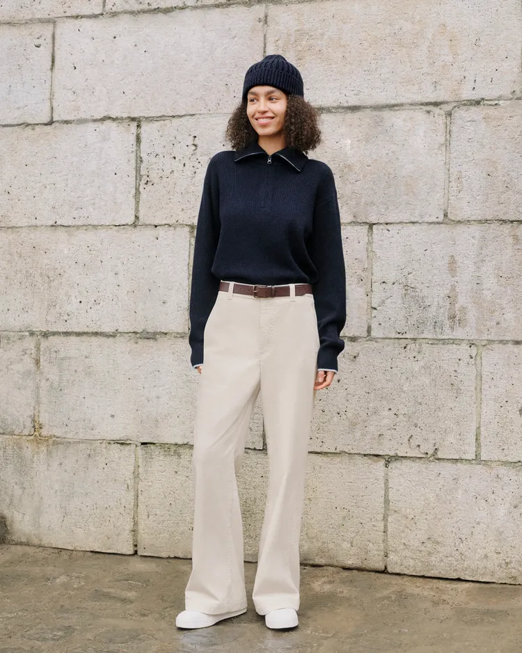 以COMPTOIR DES COTONNIERS標誌性的海軍藍、米白色打造清新視覺。品牌提供