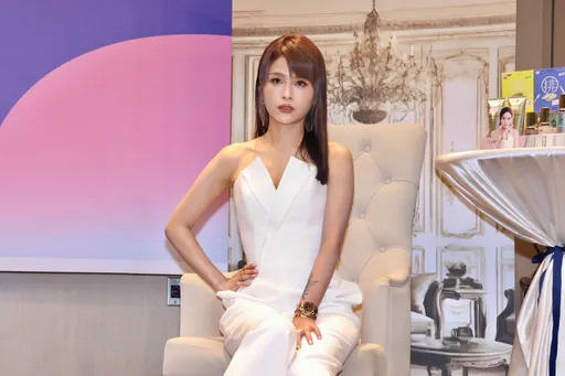 丟丟妹奪回商標權流量慘跌　親解負面文「真的太累了」在家淚崩