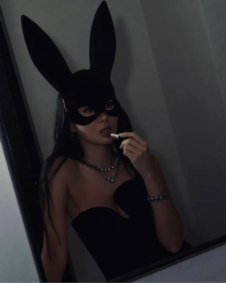 孫芸芸化身為超性感的「兔女郎」。翻攝孫芸芸IG