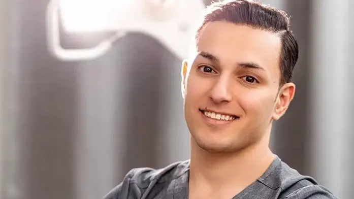 知名整形外科醫師馬哈穆德。翻攝自《紐約郵報》