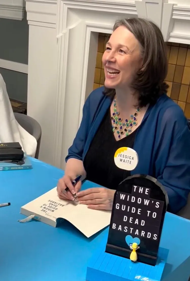 潔西卡是暢銷作家。翻攝自本人IG