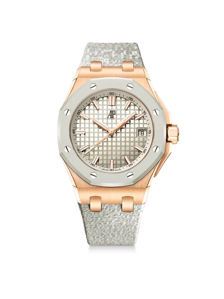 AP Royal Oak Offshore皇家橡樹離岸型⾃動上鍊腕錶，37mm，玫瑰金錶殼，5900自動上鍊機芯，動力儲存60小時，152萬4000元。品牌提供