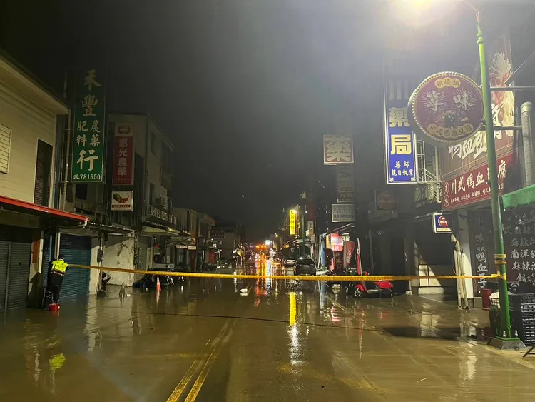 山陀兒挾帶豪雨釀成太麻里市區嚴重淹水。民眾提供