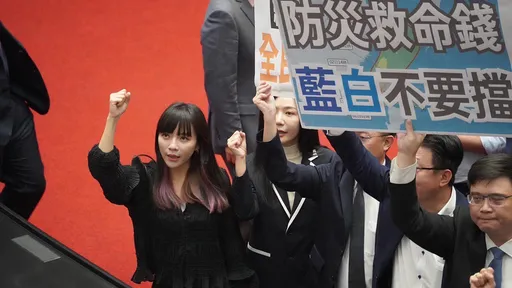 黃捷批藍白杯葛「高雄颱風救命錢」　他譏：超時空預算使用大師