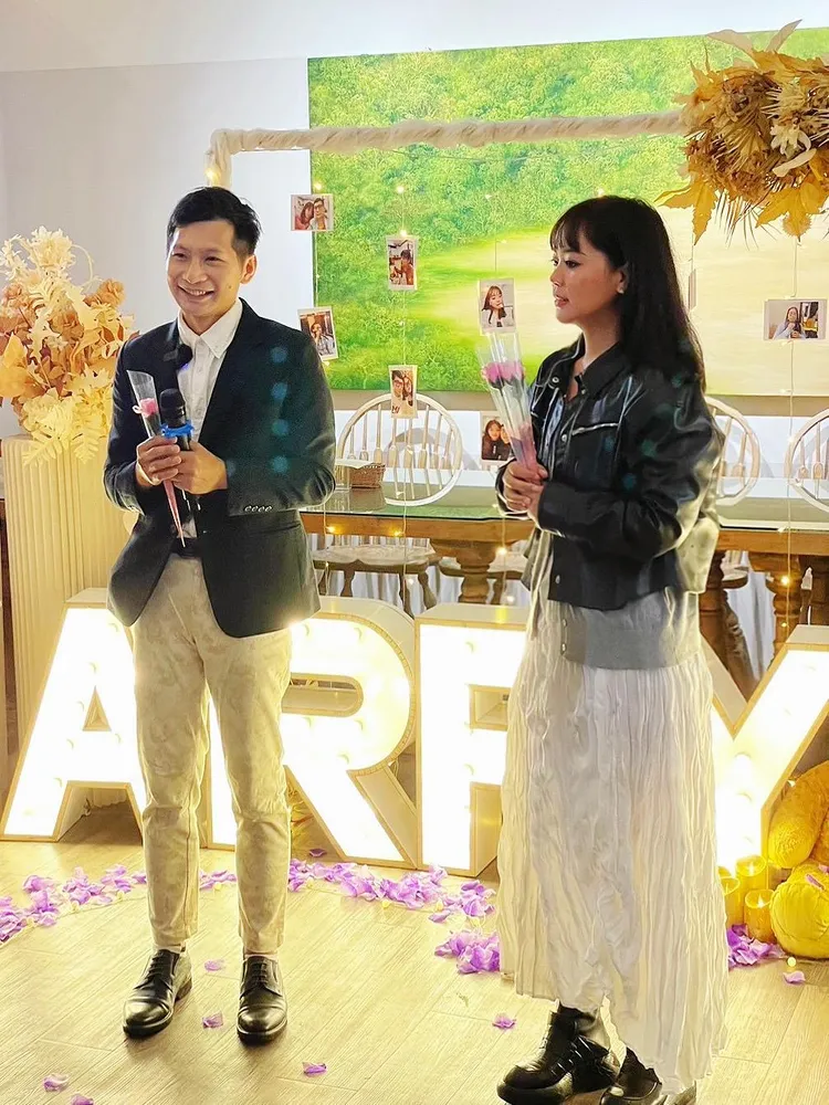 逸祥（左）感謝女友一路相挺。翻攝逸祥IG