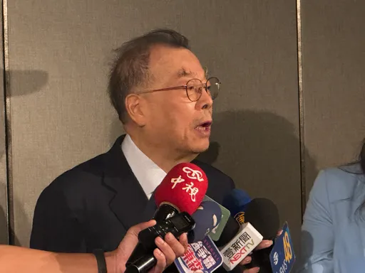 捐錢200萬元?被週刊爆料是柯文哲金主 黃崇仁直喊「很衰」