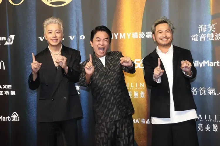 吳宗憲、KID、坤達以《綜藝玩很大》最具人氣綜藝節目獎。莊宗達攝

