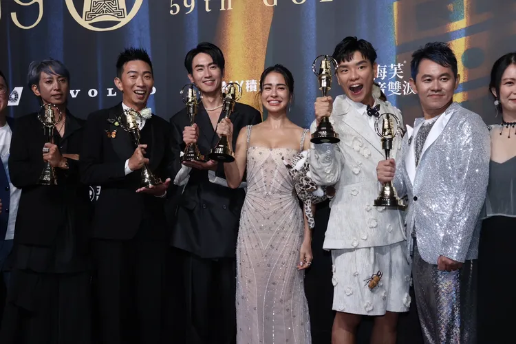 益智及實境節目獎頒給《上山下海過一夜之極島台灣》。莊宗達攝