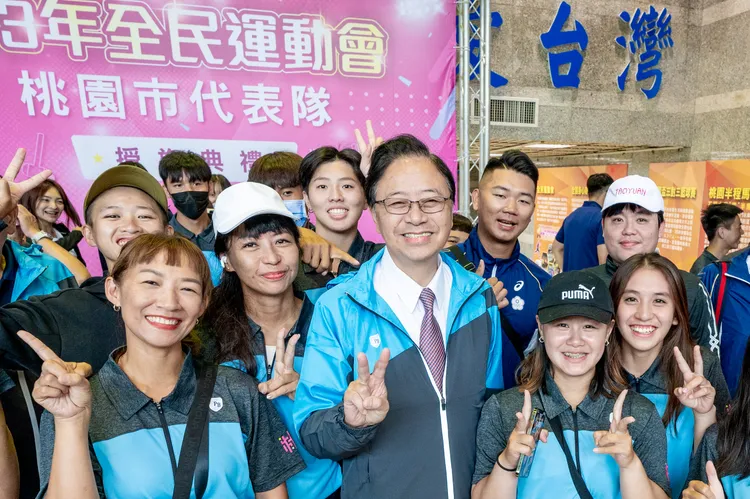 張善政期勉選手發揮實力、勇奪佳績。桃園市府提供