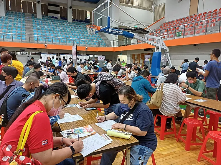 高市勞工局10/26上午9時至12時在福誠高中活動中心舉辦「市民暨身障者聯合徵才活動」。勞工局提供