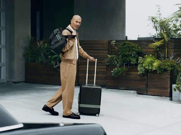 萬寶龍推出與席丹合作的奢華旅行皮件系列。品牌提供