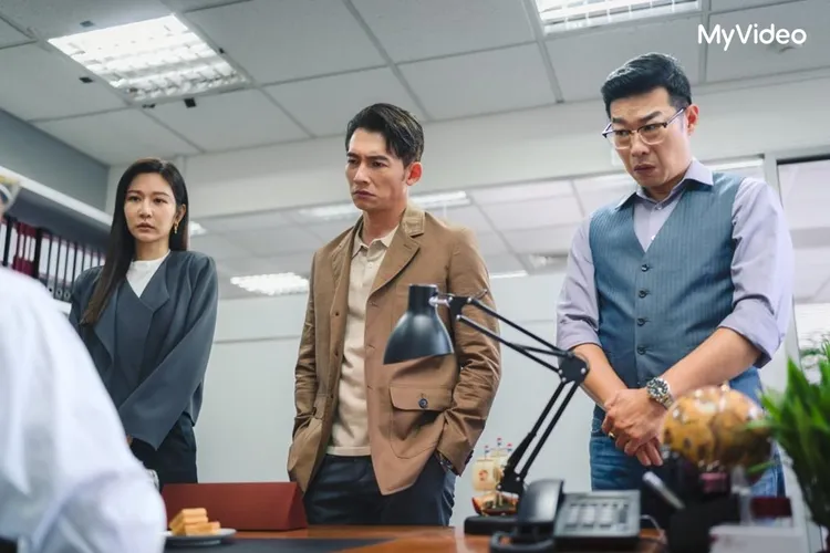 《X！又是星期一》業務部三大巨頭由曾莞婷（左起）、温昇豪、馬力歐飾演。台灣大哥大、MyVideo提供