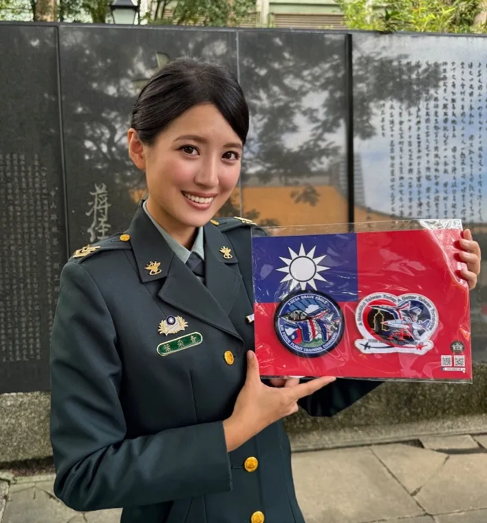 該名國軍正妹因撞臉日籍女星田中千繪受到關注。翻攝IG