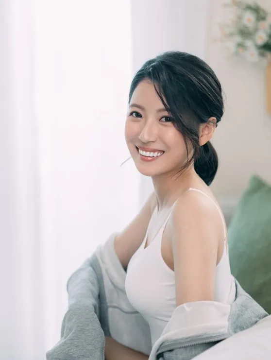 國軍正妹私照帶點小女人性感。翻攝IG