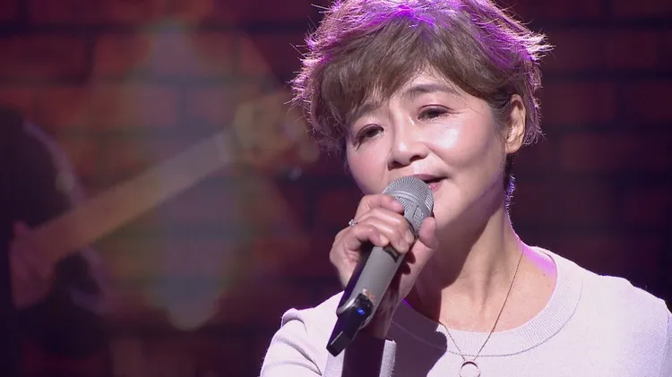 黃雅珉的嗓音優雅細膩，擅長詮釋抒情歌曲。年代提供