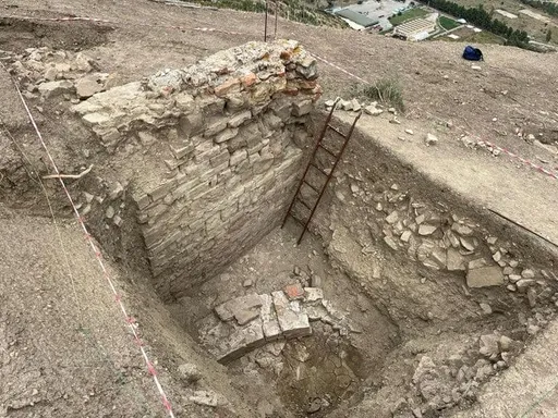 西西里島山丘發現古代浴場 助解公元前文明謎團