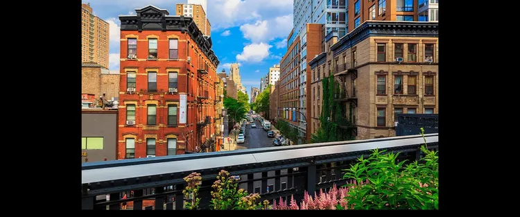 Galaxy Z Fold特別版主相機拉升至2億畫素。翻攝三星官網