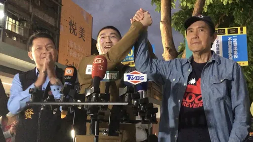 10/13見證死亡之握or勝利之握 謝國樑:握馬英九的手就感覺到力量