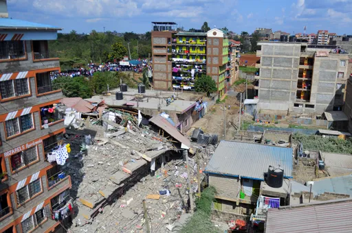 驚悚影片｜肯亞大樓無預警坍塌！「3秒夷平」傳多人活埋