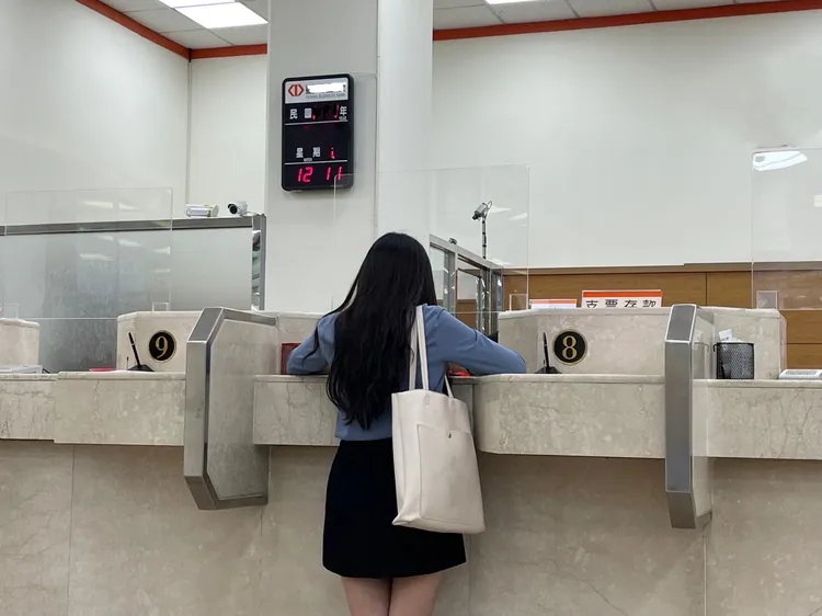 民眾申貸示意圖。資料照