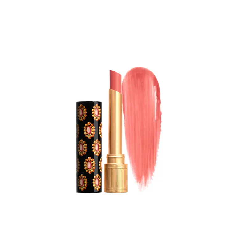 傾色琉光唇膏。品牌提供