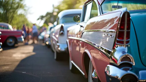 婆婆坐駕駛座陪次子車震大嫂 綠帽哥目睹崩潰「我要殺光你們」