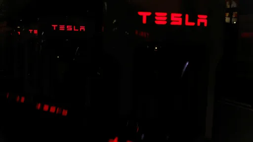 特斯拉財測樂觀 美股標普及那斯達克指數開高