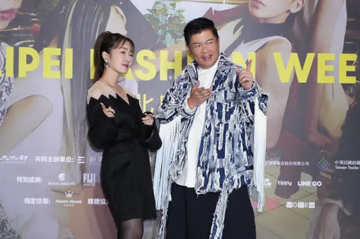 萧敬腾婚礼上催51岁Summer「添丁」 曾国城揭萧父心声!