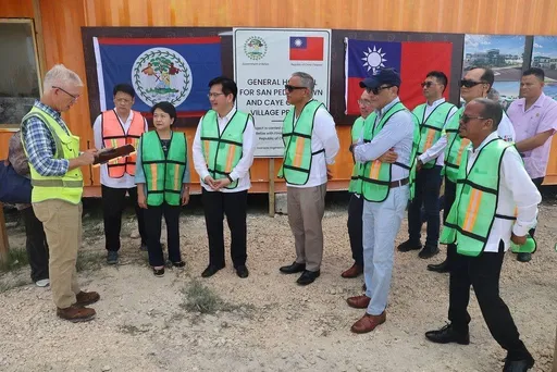 還有橋樑年久失修!林佳龍視察幫貝里斯蓋醫院計畫