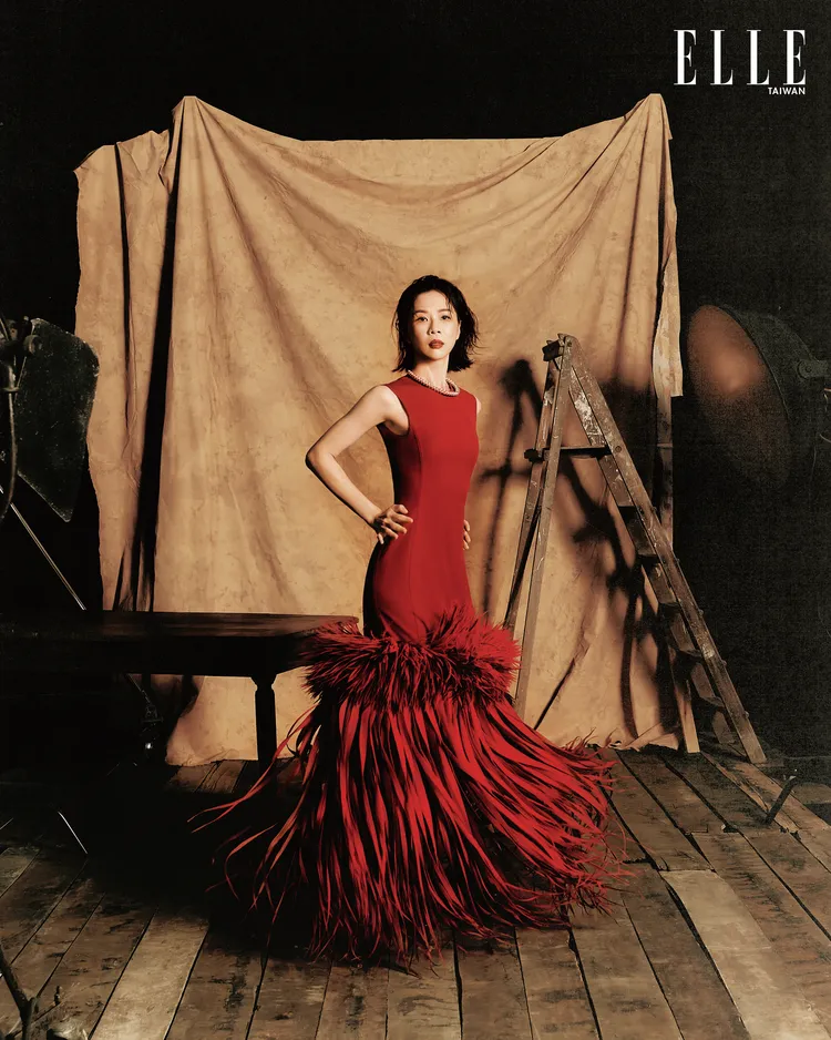 謝盈萱拍攝《ELLE》封面。《ELLE》提供