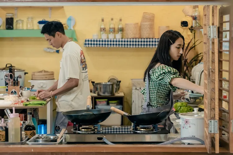 內場擔當是楊祐寧（左）和柯佳嬿。泰坦星文創影視提供