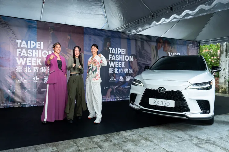 《2024臺北時裝週》開幕式「大稻埕時尚盛典」於台北的老城區大稻埕舉辦，Lexus 也於現場展示極致運動跑旅RX 350，展現動感跑格魅力。業者提供