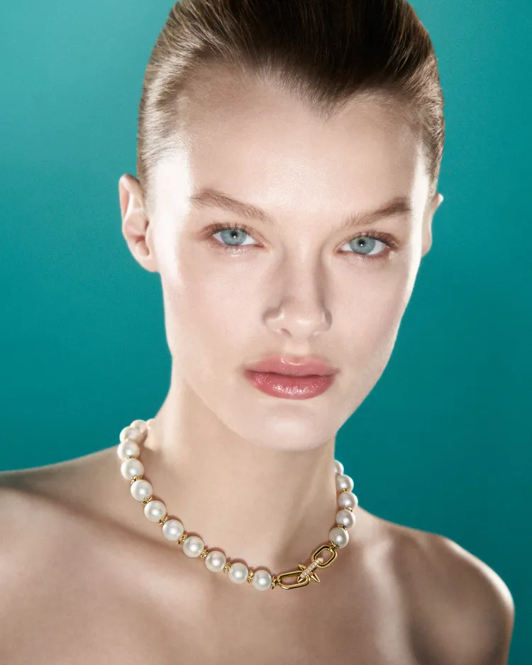 Tiffany Titan by Pharrell Williams系列端出了珍珠款式。品牌提供