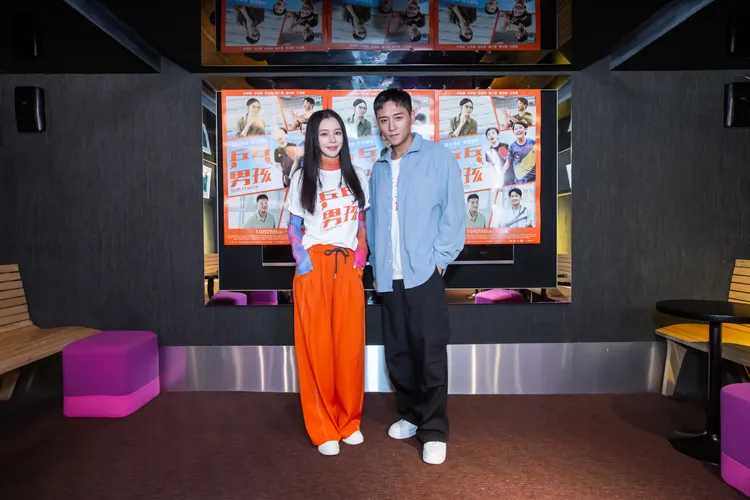 徐若瑄和鄭人碩。華納兄弟提供