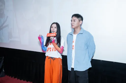 《乒乓男孩》兵分三路跑廳催票 徐若瑄「兒子」現身映後不怯場