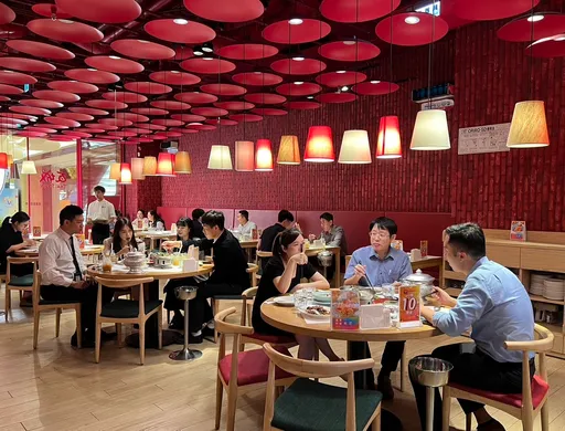 外食安全嗎?31家連鎖餐飲加入食材登錄平台 連超商也查得到