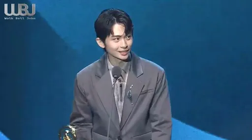 走鐘獎|博恩拿首座走鐘獎 搞笑感謝中國拿走一些藝人