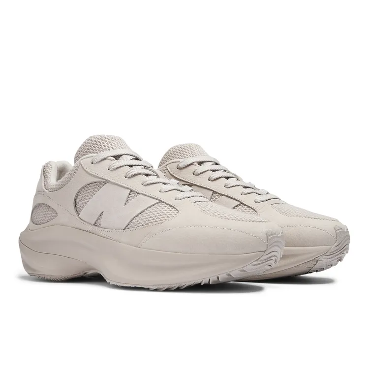 UWRPDFCA（IU著用款），4880元。品牌提供