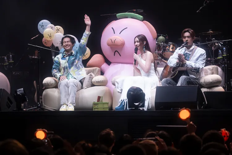 告五人歐巡首站倫敦場，獲當地粉絲熱情朝聖。圖／相信音樂提供