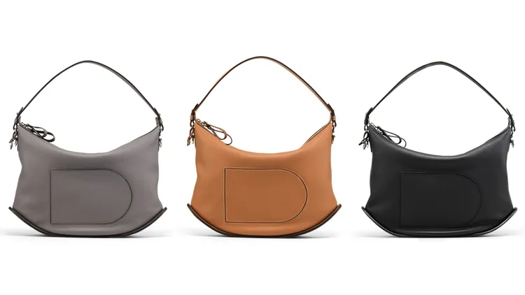 DELVAUX Pin Swing XL，各15萬5300。品牌提供